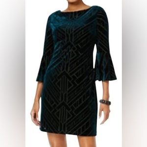 Vince Camuto Women's Dress Burnout Velvet Bell-Sleeve Hunter Green Size 10